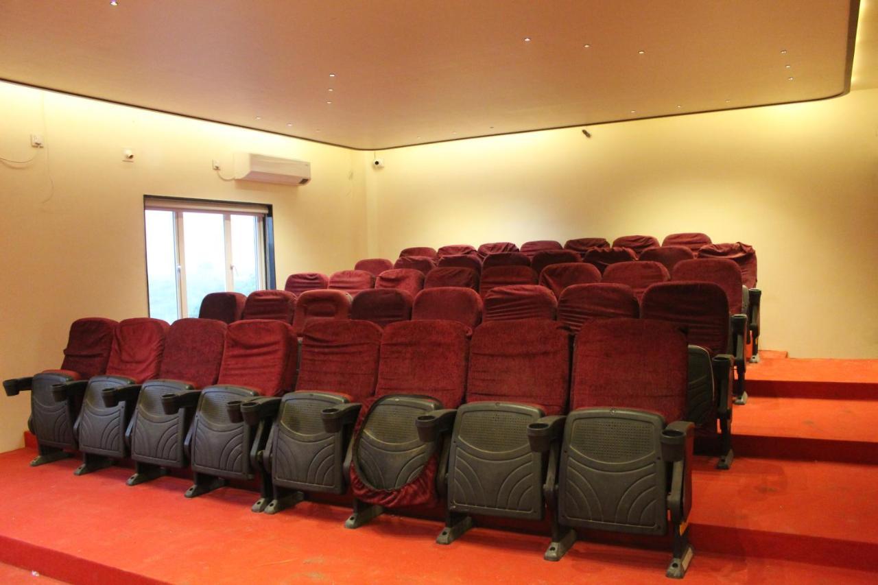 Flamingo Club And Resort Una 3 Km Away From Diu Check Post Exterior foto