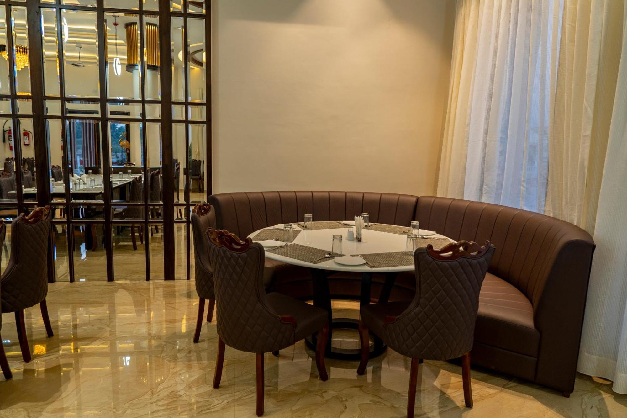 Flamingo Club And Resort Una 3 Km Away From Diu Check Post Exterior foto